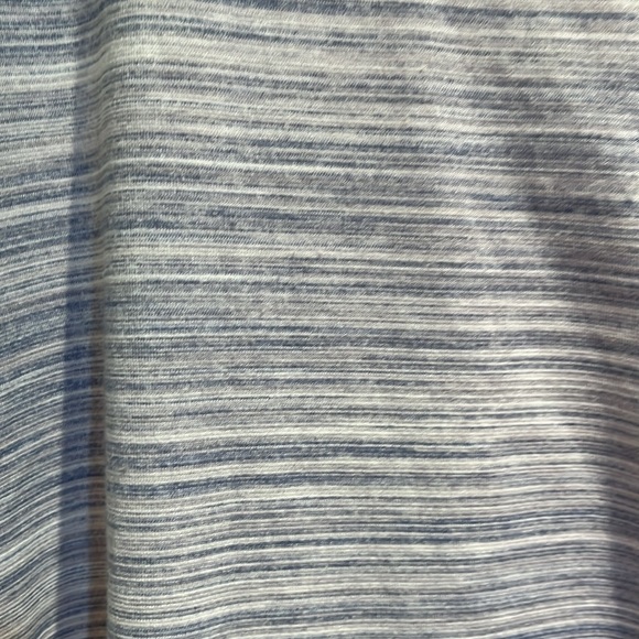 ❤️SOLD❤️Lululemon Essential Tank Pleated. Seriously Light Luon - Picture 2 of 10